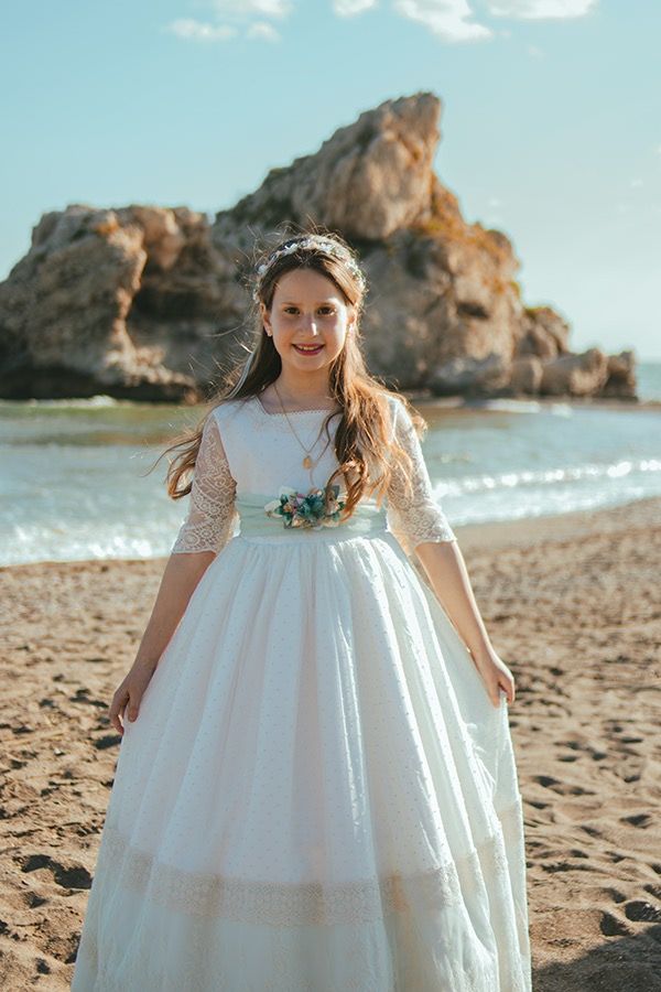 Niñas en la playa, sesión de comunión — Daniel Mirabal